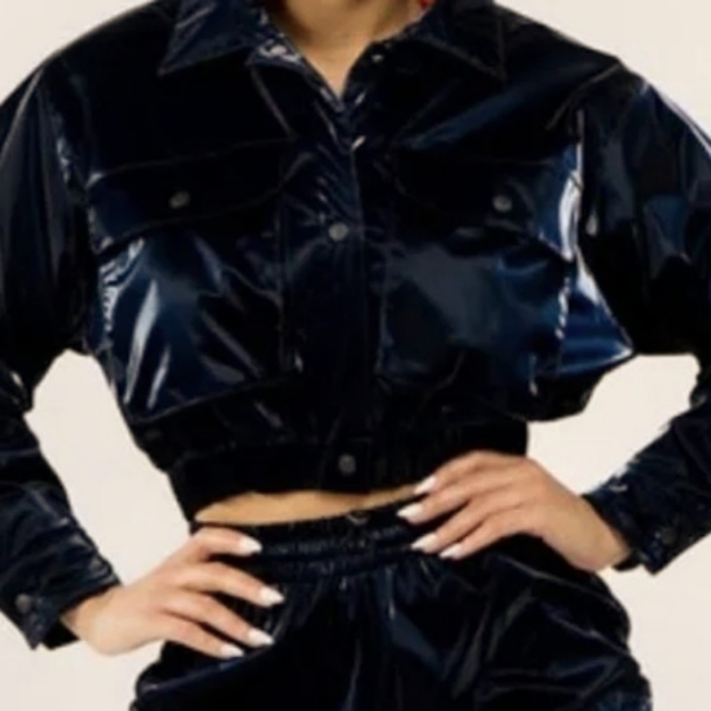 LABIJUE FAUX LEATHER CROPPED BOMBER JACKET